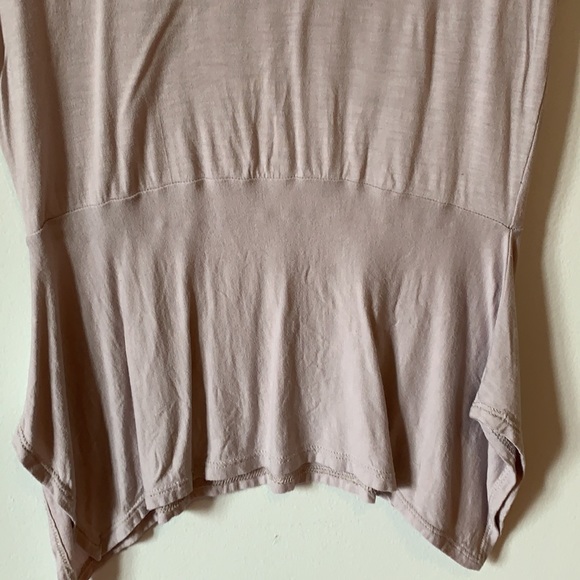 BCBG light lilac t-shirt top - Picture 2 of 4